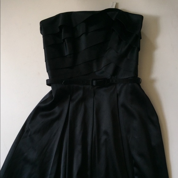 White House Black Market Black holiday strapless - Picture 8 of 12
